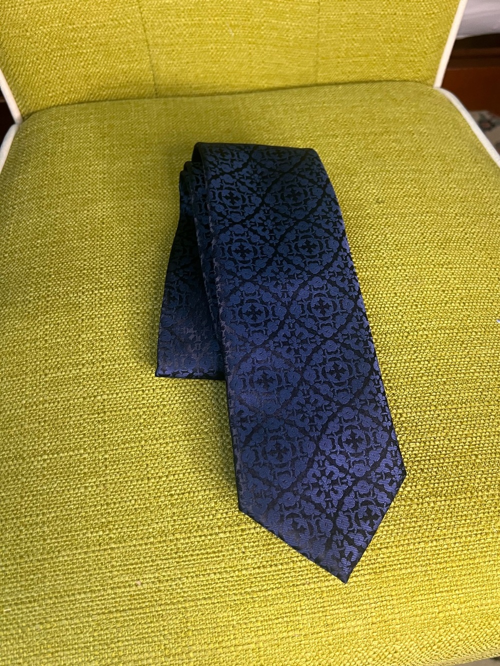 Classic Navy Floral Jacquard Tie - Men's Accessory